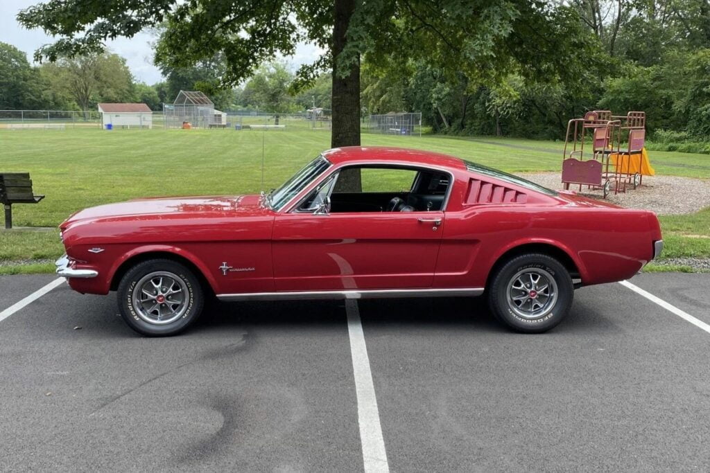 1966 Ford Mustang 289 Fastback