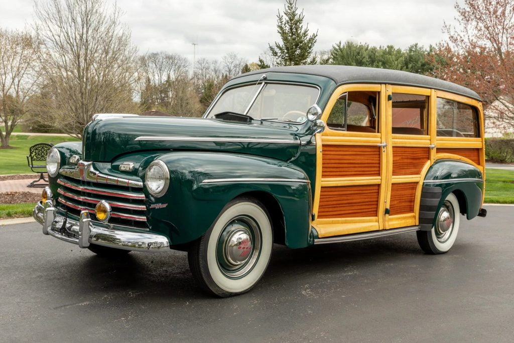 1947 Ford Super Deluxe Woodie Wagon V8