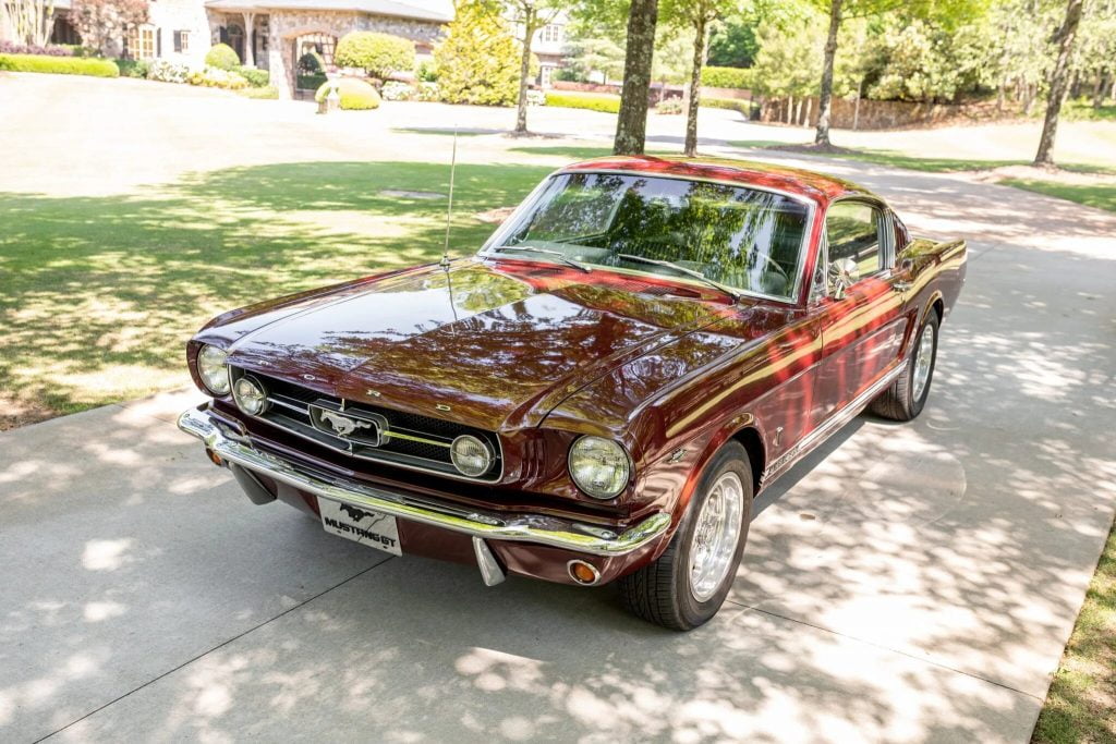 1965 Ford Mustang V8 Fastback