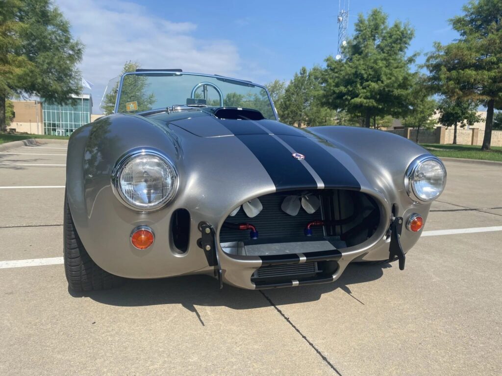 1965 Shelby Cobra CSX4000 V8